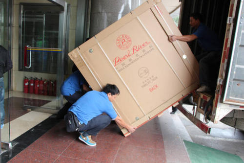 杜集钢琴贵重工艺品无忧运